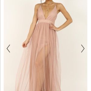 Perfect dress for a wedding guest!